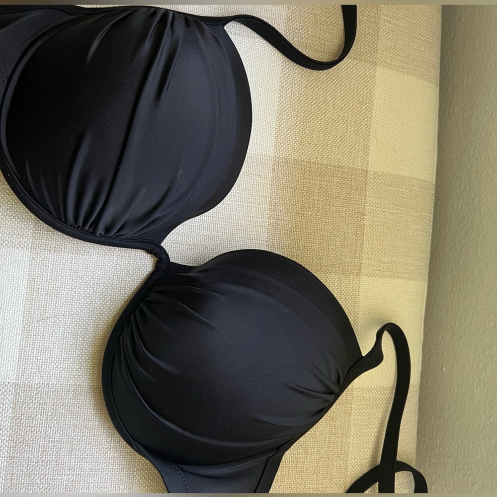 Set (2) of Black Bikini Swim Tops - 34DDD - Picture 3 of 8